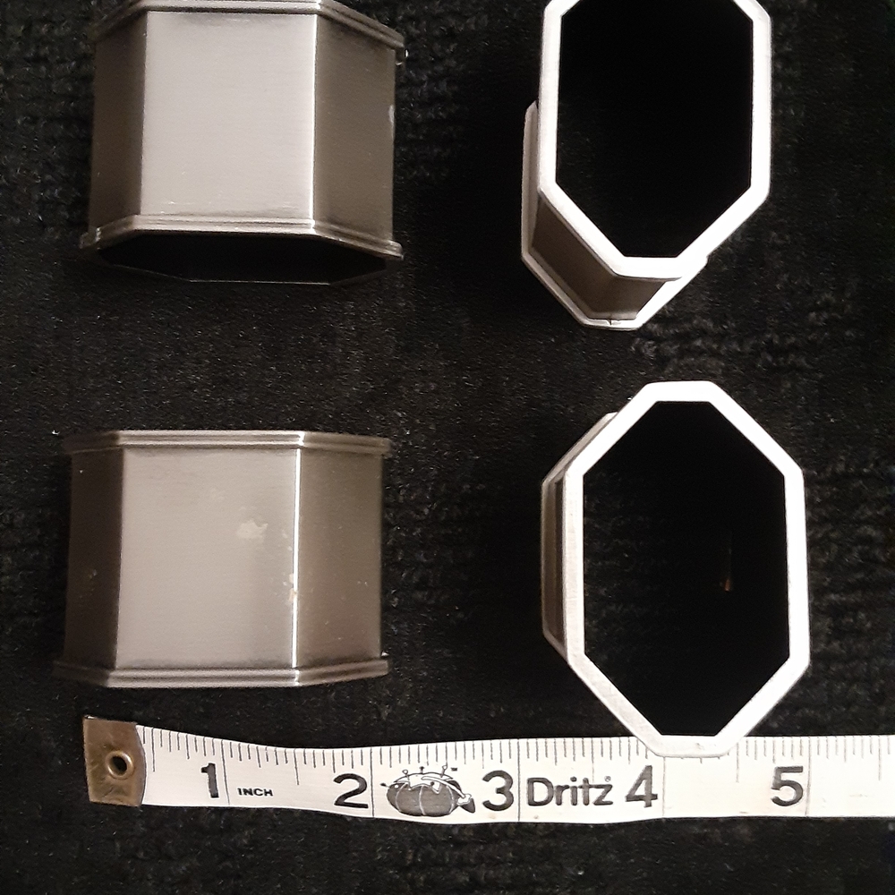 Elegant Silver Napkin Rings - Picture 3 of 4